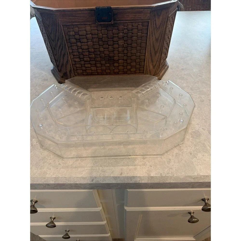 MCM Vintage Lerner Plastic Sewing Box w/ Interior Accessory Tray Faux Wood/Weave